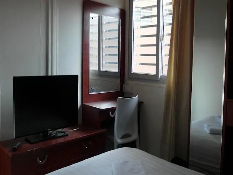 Bahagia Villa Apartment 浮罗交怡 3*,